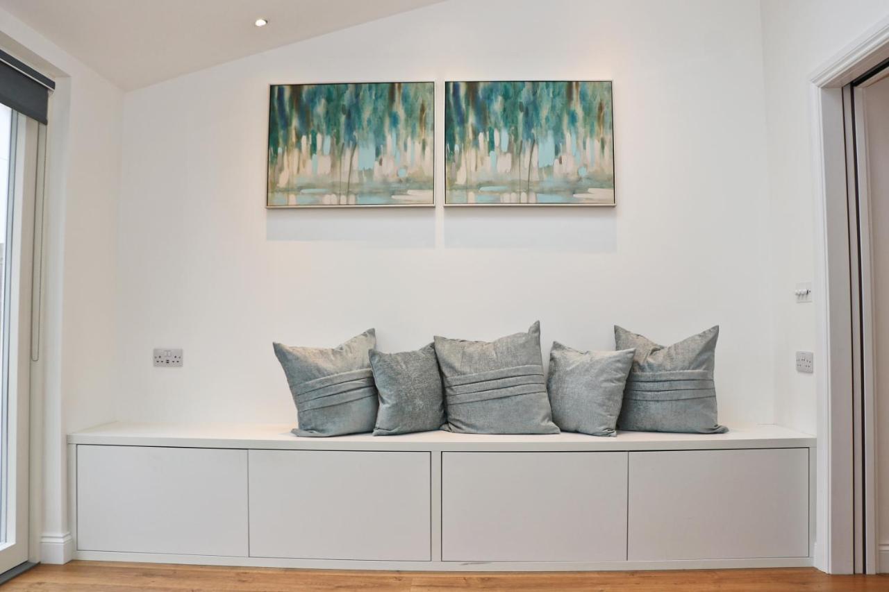 Near Beaches, Contemporary Home In Village Centre Saint Merryn Zewnętrze zdjęcie